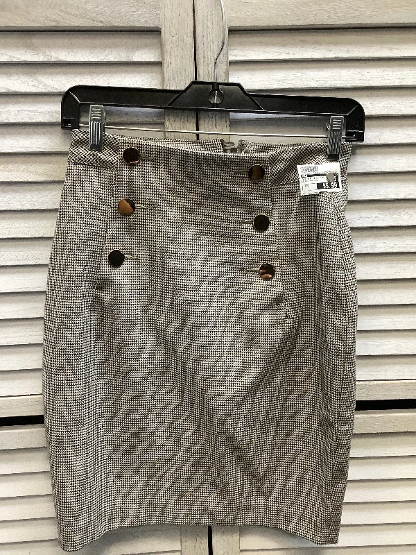 Skirt Mini & Short By H&m In Plaid Pattern, Size: 2