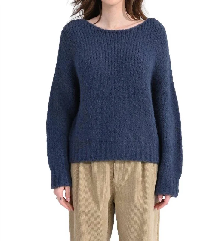 Ultra-Cozy Chunky Knit Sweater In Blue