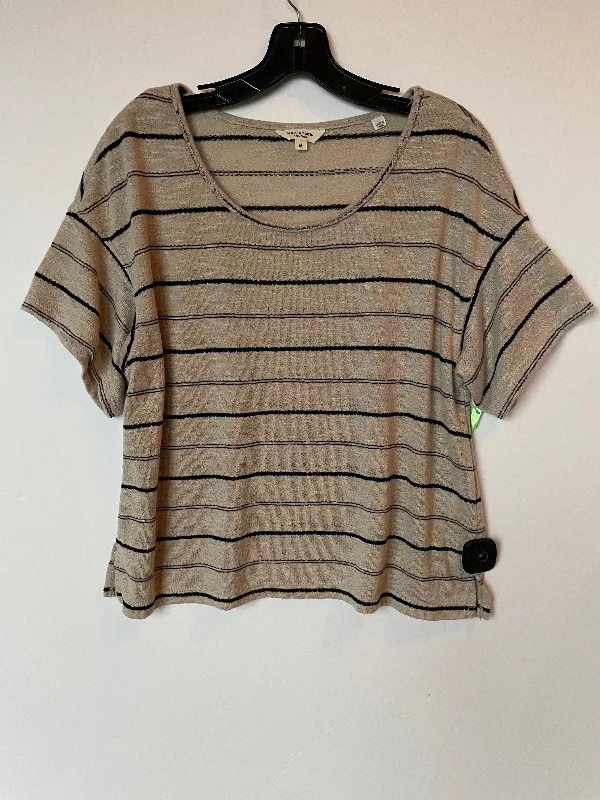 Top Short Sleeve By Max Studio In Striped Pattern, Size: M